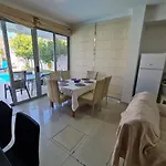 Victoria Villa *