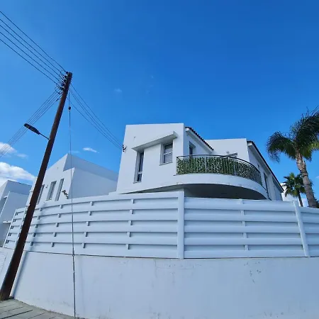 Villa Victoria